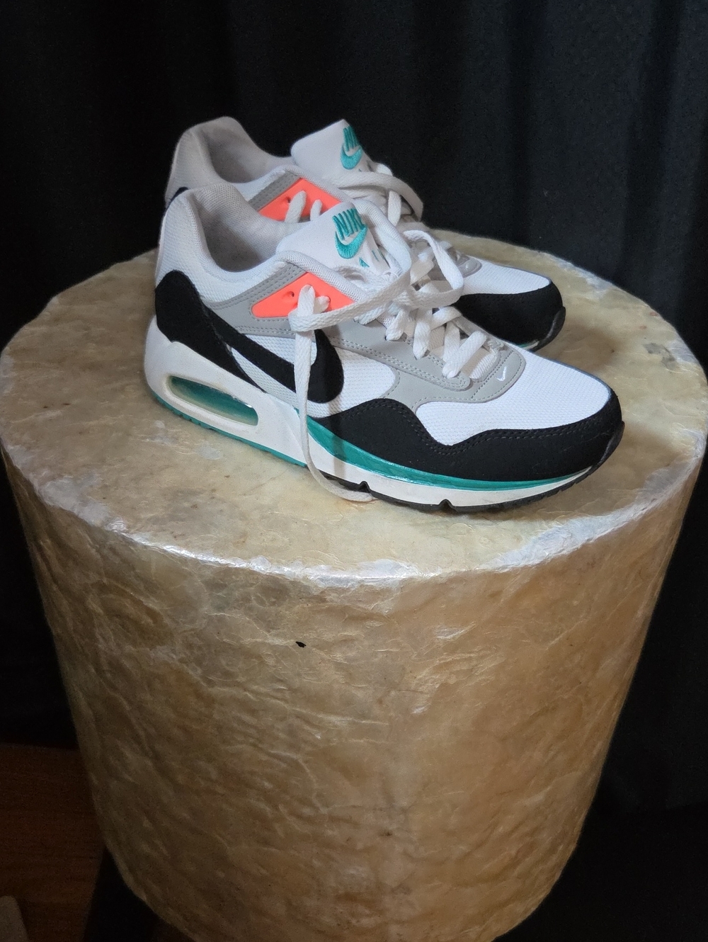 Nike Women's White, Black & Teal Air Max- Correlate shoes